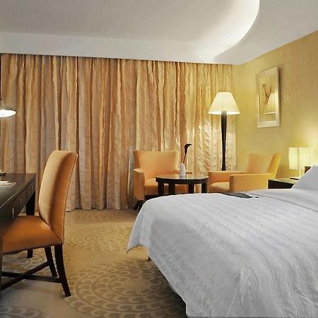 Le Meridien Pyramids Hotel & Spa Giza Ngoại thất bức ảnh