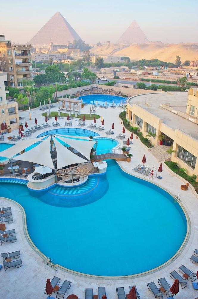 Le Meridien Pyramids Hotel & Spa Giza Ngoại thất bức ảnh